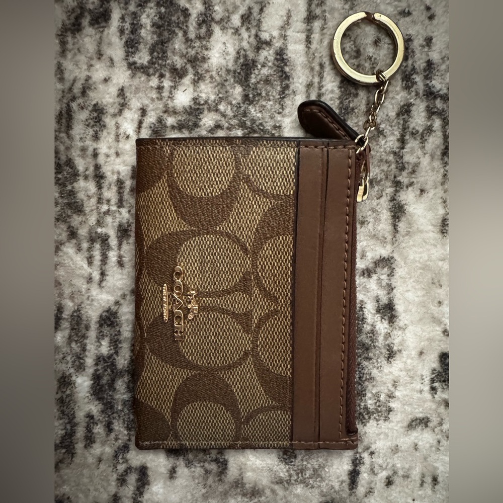 Coach Brown Zippered Card Holder